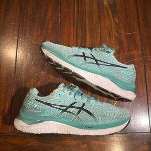 ASICS Women's Gel-Cumulus 24 Running Shoes 'Oasis Green/Black'
